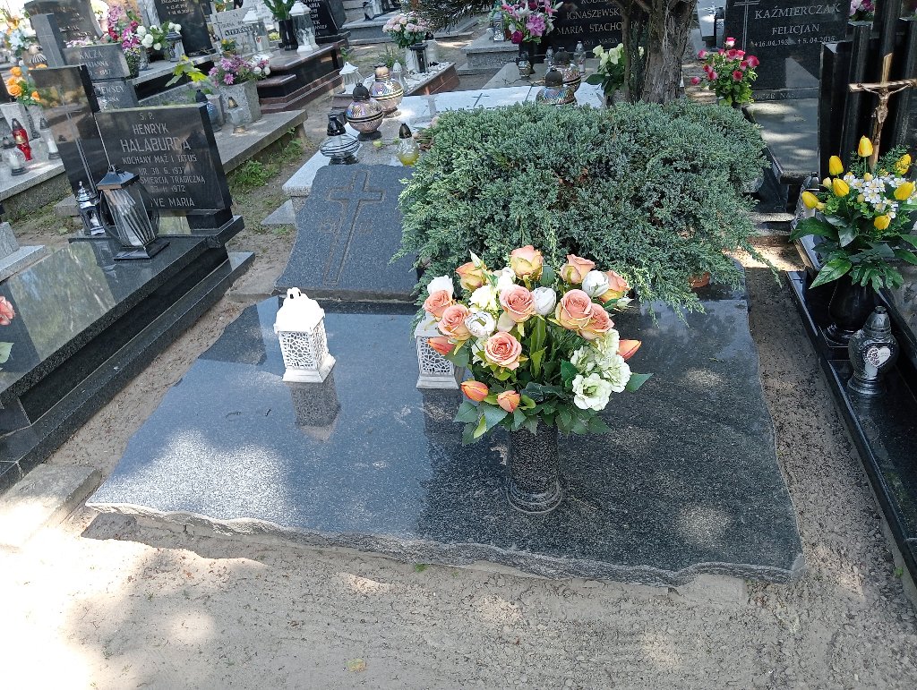 Grób Krzysztof Mieszała