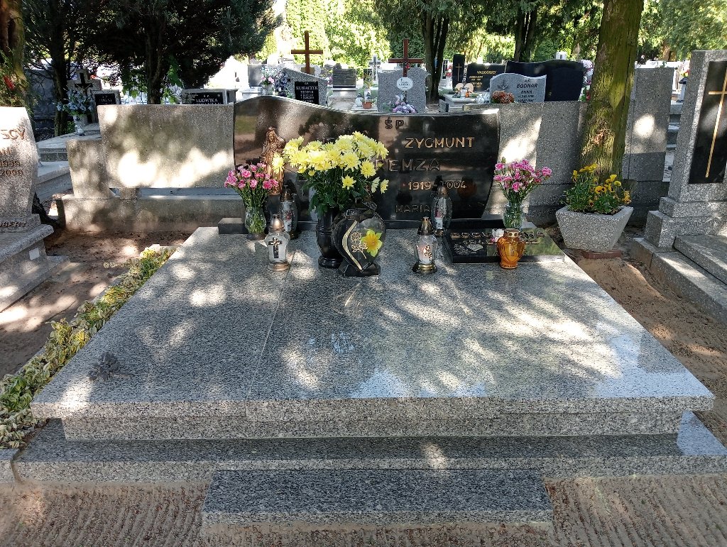 Grób Agnieszka Kowalska