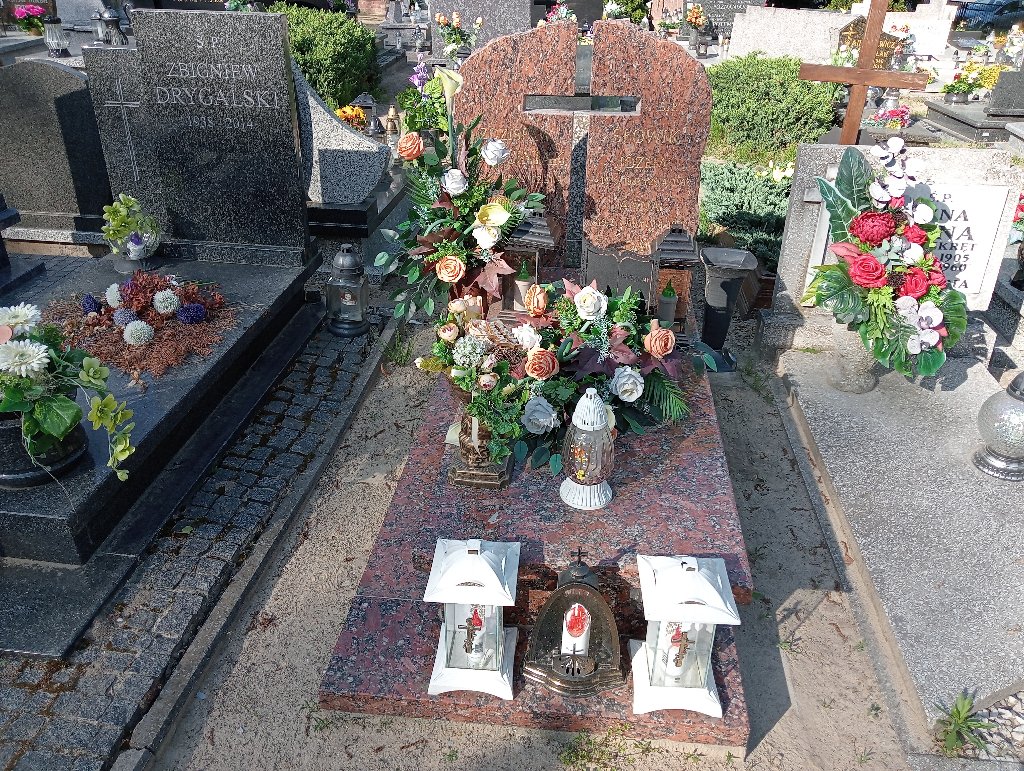 Grób Adrian Marciniak