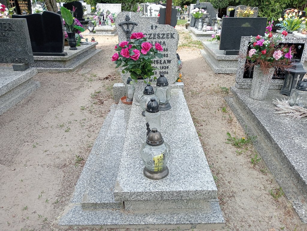 Grób Stanisław Szczeszek
