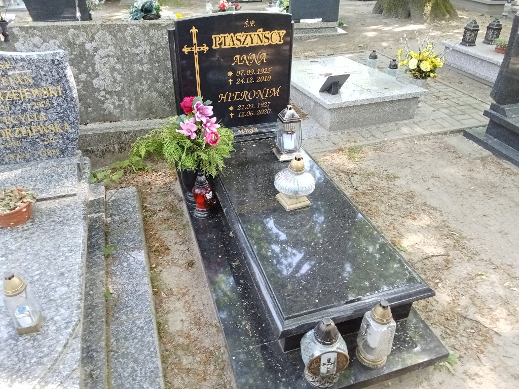 Grób Anna Ptaszyńska