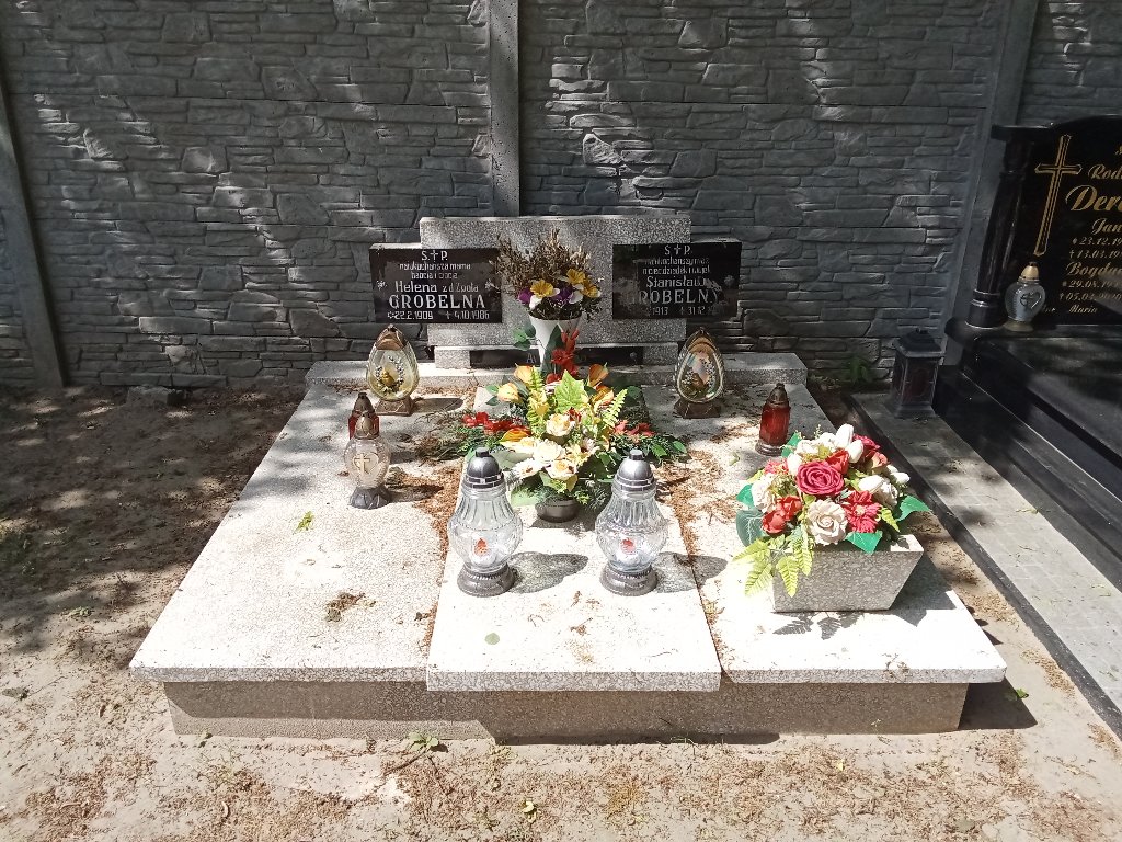 Grób Elżbieta Włodarczak