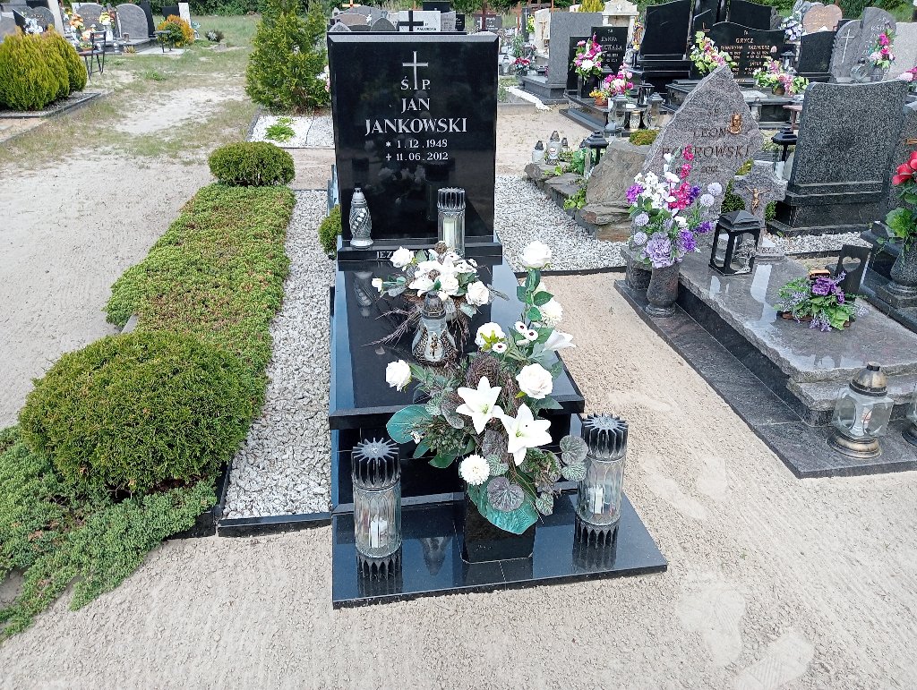 Grób Jan Jankowski