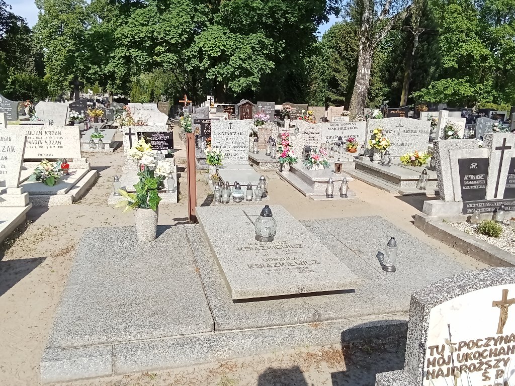 Grób Kazimierz Książkiewicz
