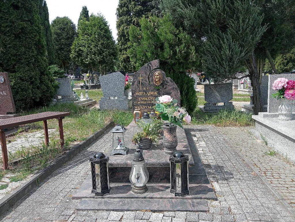 Grób Władysław Wielądek