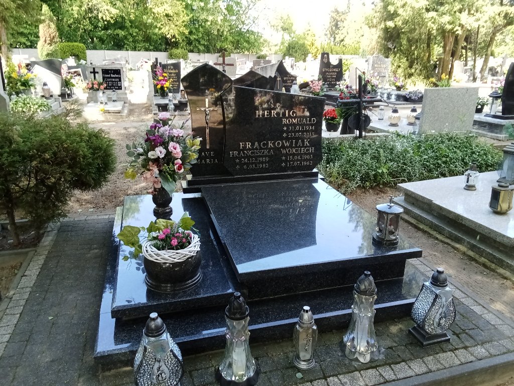Grób Franciszka Frąckowiak