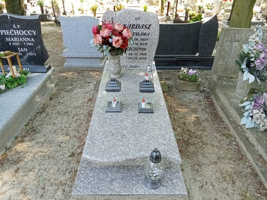 Grób Szczepan Kardasz